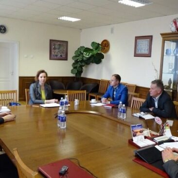 IEŠKOTA SPRENDIMŲ, KAIP PLĖTOTI VERSLĄ SKUODO RAJONE