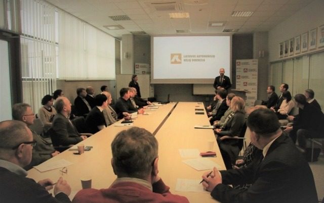 LAKD PRISTATĖ NAUJĄ KELIŲ PRIEŽIŪROS IR PLĖTROS PROGRAMOS LĖŠŲ SKIRSTYMO TVARKĄ SAVIVALDYBĖMS