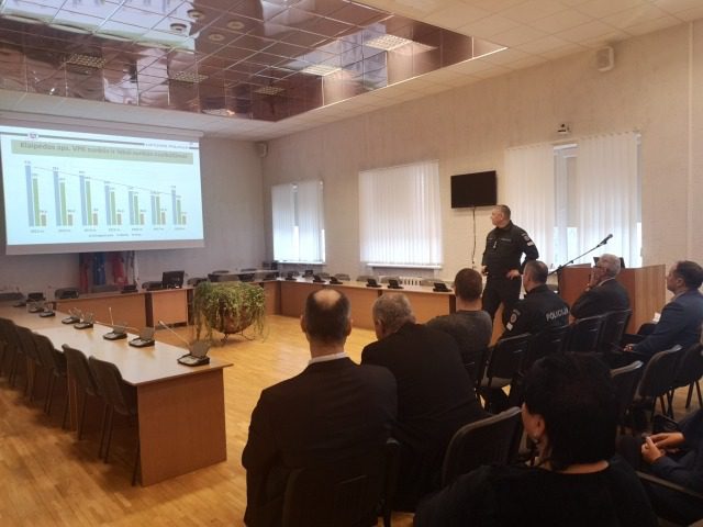 Skuodo rajono policijos komisariato pareigūnai pristatė metinius veiklos rezultatus