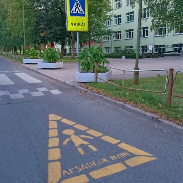 Baigėsi vaikų saugumo keliuose akcija „Apsaugok mane“, „Lietuvos draudimas“ ragina vaikus keliuose saugoti ne tik rugsėjį