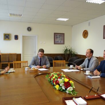 Su VšĮ „Investuok Lietuvoje“ atstove kalbėtasi apie investicinės aplinkos gerinimą Skuodo rajone