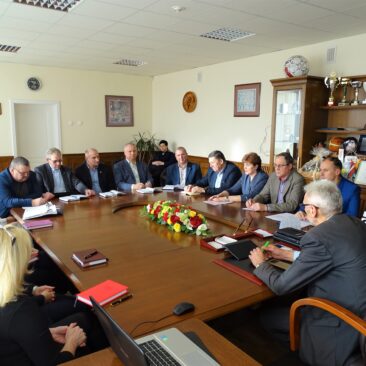 Su rajono seniūnais aptartos Užimtumo programos aktualijos ir akcentuota informacijos svarba apie sudėtingus, konfliktinius atvejus šeimose