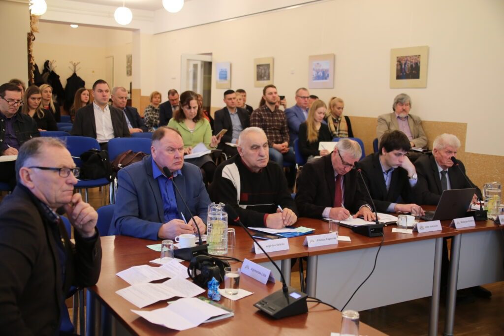 Žemės ūkio ministrui Andriui Palioniui pateikti Skuodo rajono žemdirbių iškelti klausimai