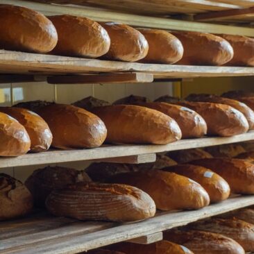 Nėra duomenų, kad koronavirusas galėtų būti perduodamas per maistą