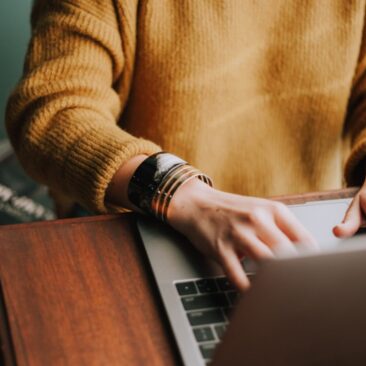 Darbdaviams rekomenduojama organizuoti veiklas nuotoliniu būdu