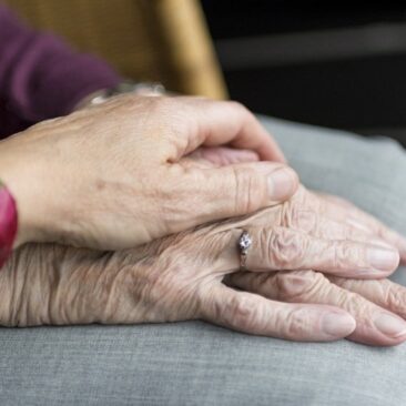 Koronavirusas: šiuo metu saugotis turime visi, senjorai – labiausiai