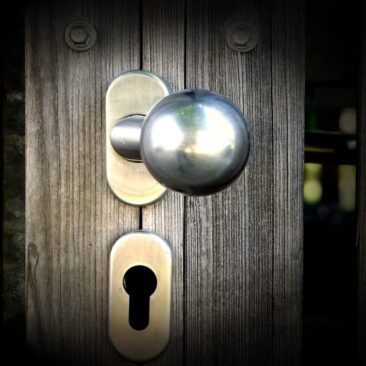 Izoliavimasis namuose, grįžusiems iš 18 valstybių – privalomas