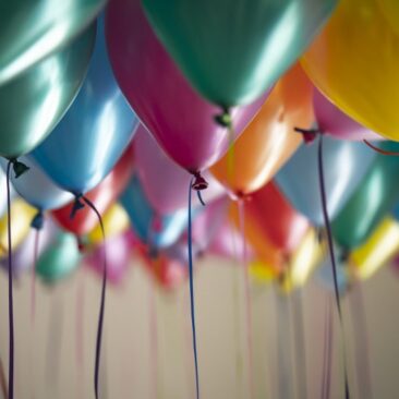 Patariama, kaip švęsti asmenines šventes karantino metu