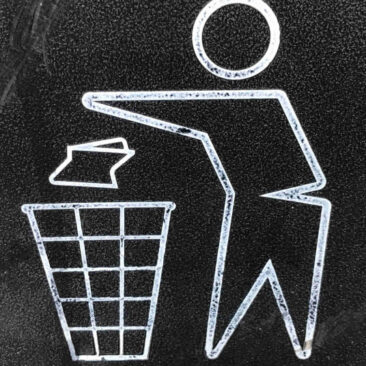 Esantiems izoliacijoje – specialios rekomendacijos dėl šiukšlių tvarkymo