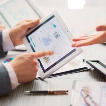 COVID-19: kaip elgtis verslui tapus nemokiam?