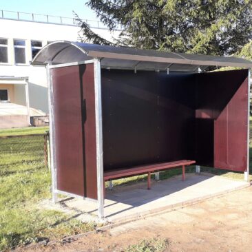 Šliktinės kaime pastatytas autobusų laukimo stotelės paviljonas