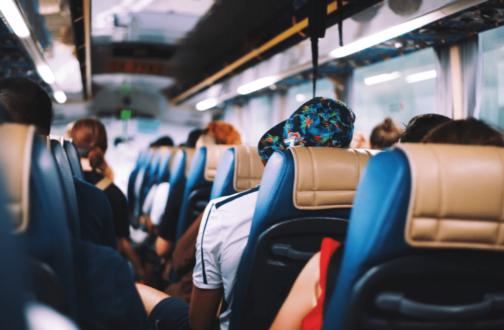 Gyventojams, norintiems patekti į sodus, UAB „Skuodo autobusai“ organizuoja papildomus reisus