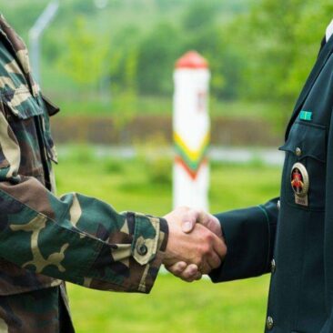 VSAT PAREIGŪNU GALIMA TAPTI BAIGUS 15-OS SAVAIČIŲ KURSUS