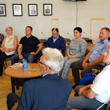 Skuodo rajono savivaldybėje – pieno tiekėjų ir pieno supirkėjų diskusija