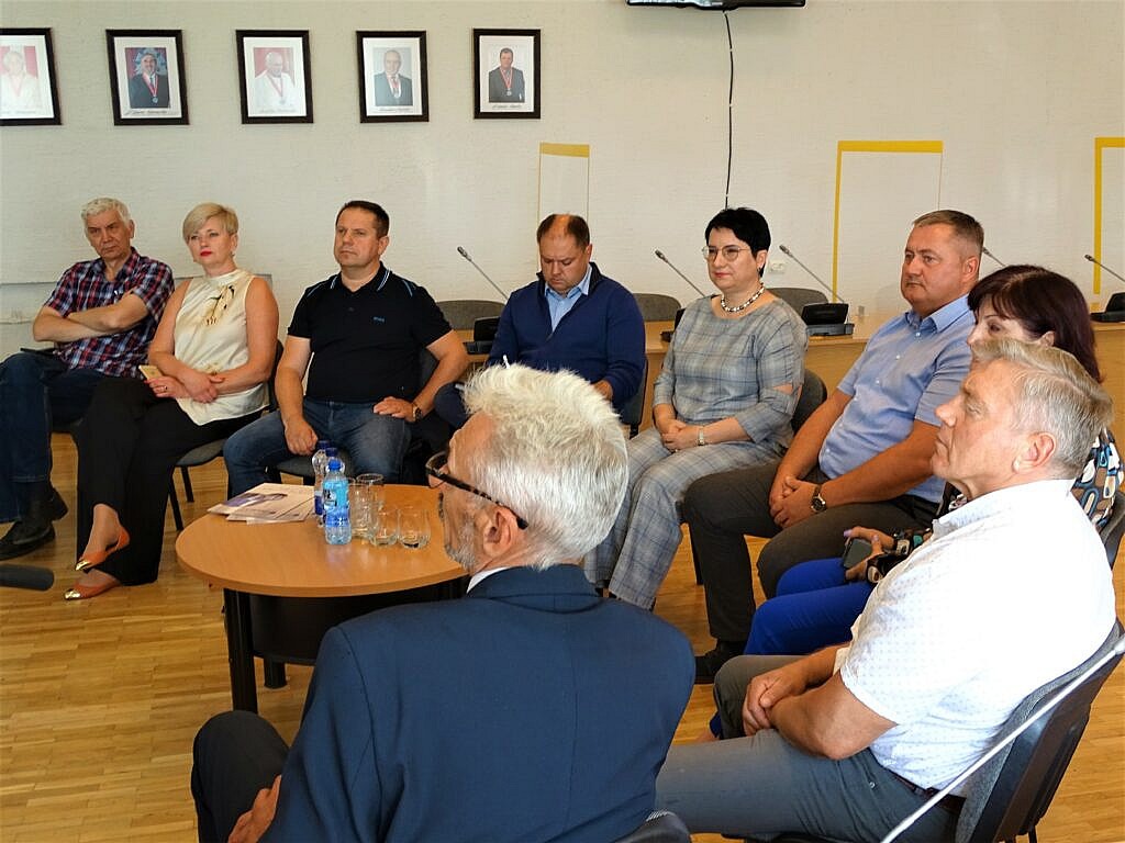 Skuodo rajono savivaldybėje – pieno tiekėjų ir pieno supirkėjų diskusija