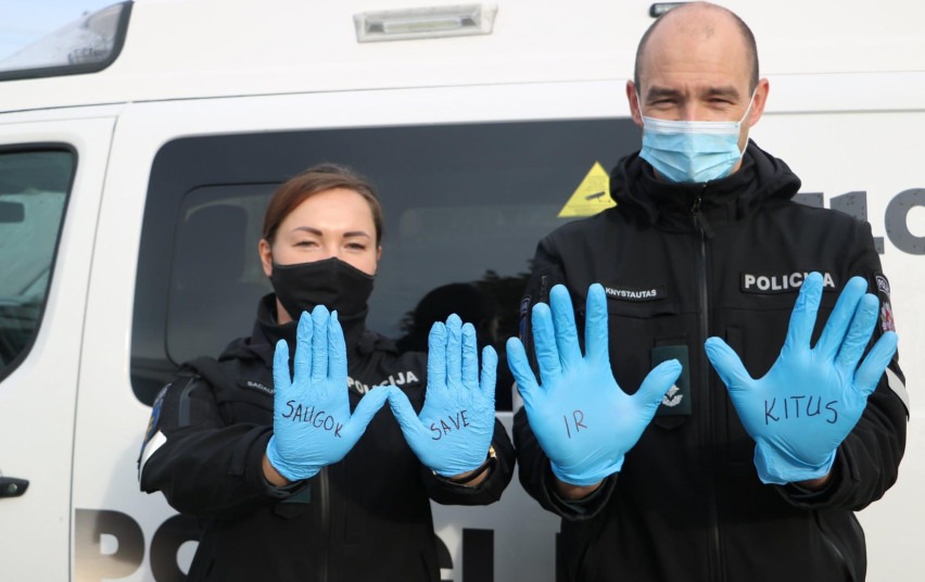 Ilgąjį savaitgalį stiprinamos policijos pajėgos: nuo karantino pažeidimų kontrolės iki pagalbos lankantiems artimųjų kapus