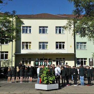 Informacija eksternams, pageidaujantiems laikyti brandos egzaminus 2020-2021 mokslo metais