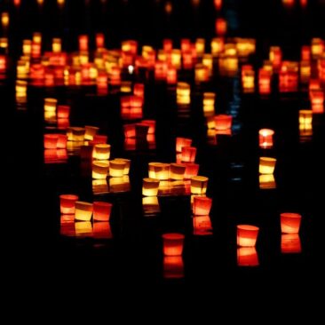 Kviečiama Visų Šventųjų ir Vėlinių dienomis kapines lankyti saugiai