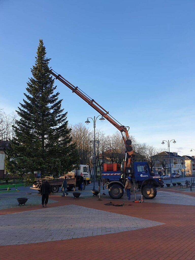 Skuodo mieste jau puošiamasi Kalėdoms