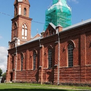 Bus užbaigti tvarkyti abu Ylakių Viešpaties Apreiškimo Švč. M. Marijos bažnyčios bokštai