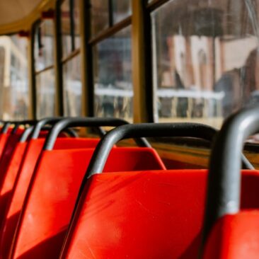 Nuo gegužės 15 d. Skuodo rajone atnaujinamas autobusų eismas vietinio reguliaraus susisiekimo maršrutais