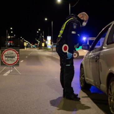 Vidaus reikalų ministrė: raginame susilaikyti nuo nebūtinų kelionių