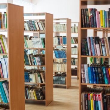 Abiturientams šiemet nereikės laikyti lietuvių kalbos ir literatūros įskaitos