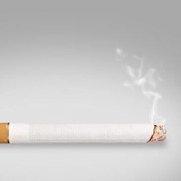 Įsigaliojo draudimas rūkyti balkonuose, kai tam prieštarauja bent vienas kaimynas