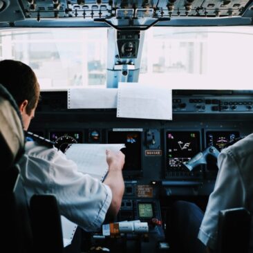 Atnaujintas paveiktų šalių sąrašas: išsitirti dėl COVID-19 privaloma prieš grįžtant į Lietuvą