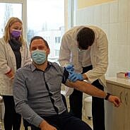 Gyventojai skiepyti „AstraZeneca“ vakcina: pasiskiepijo ir Administracijos direktoriaus pavaduotojas