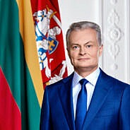 Prezidentas Gitanas Nausėda kviečia senjorus skiepytis