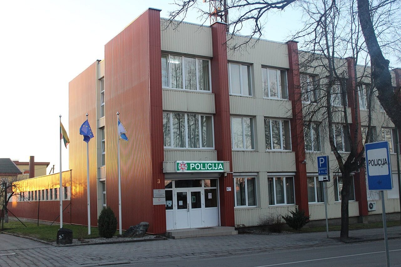 Numatomas administracinės paskirties pastato rekonstravimo ir garažų paskirties pastato paprastojo remonto, Skuodas, J. Basanavičiaus g. 3, projektavimas