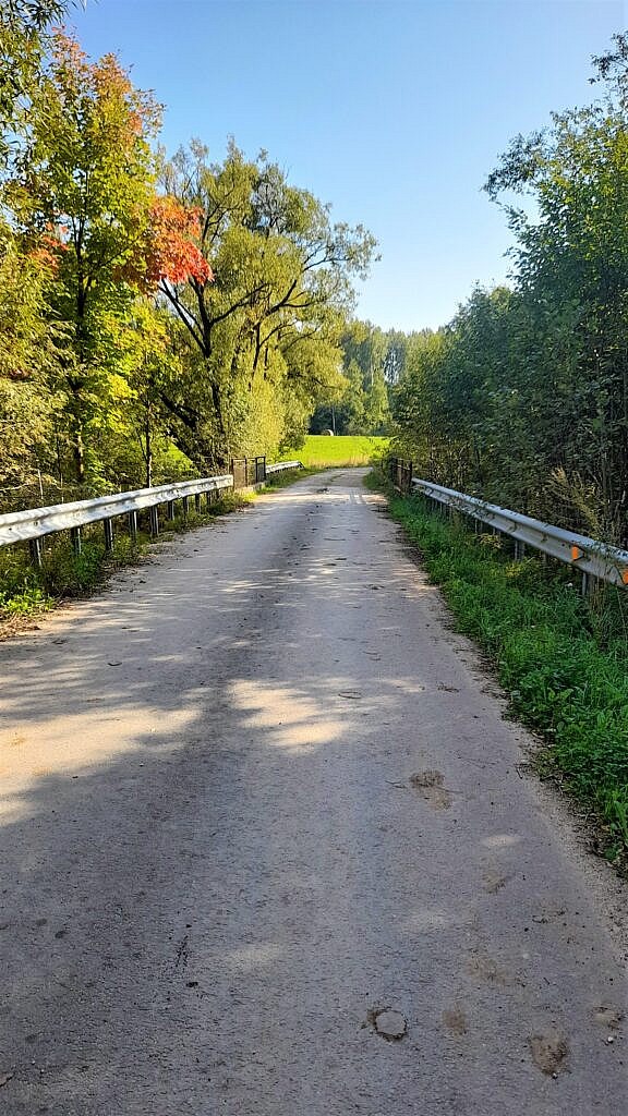 Iki ypatingo Truikinų šaltinio – sutvarkytu keliu