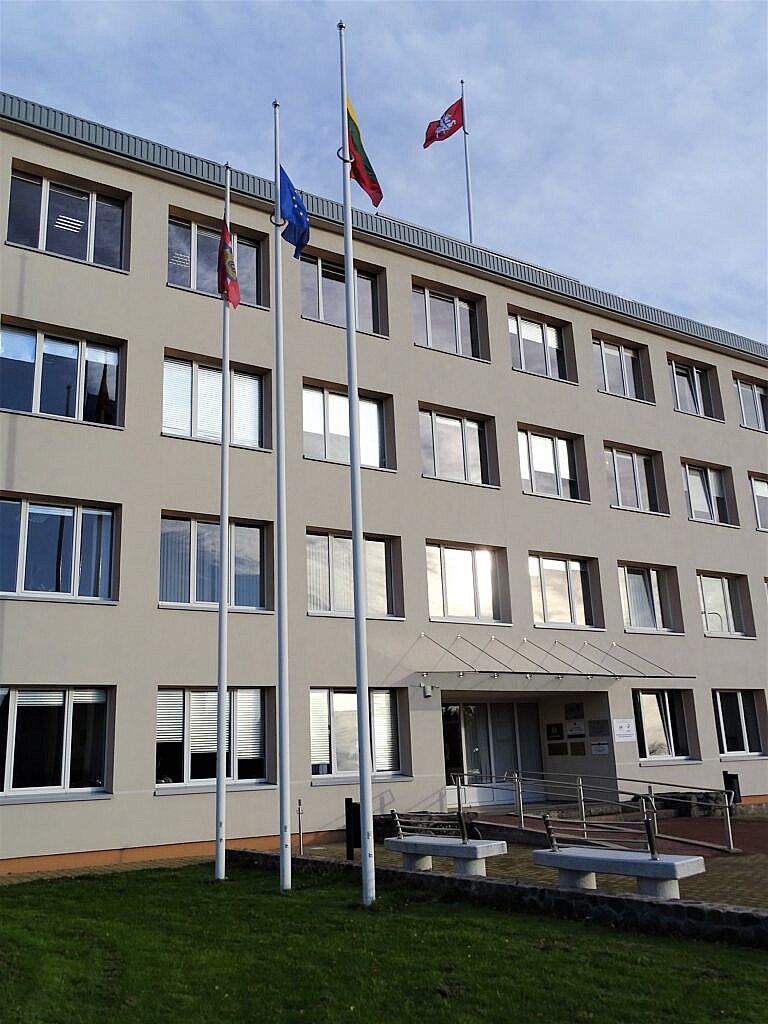 Savivaldybės administracijoje ir rajono seniūnijose paslaugos teikiamos kontaktiniu būdu visiems to pageidaujantiems asmenims