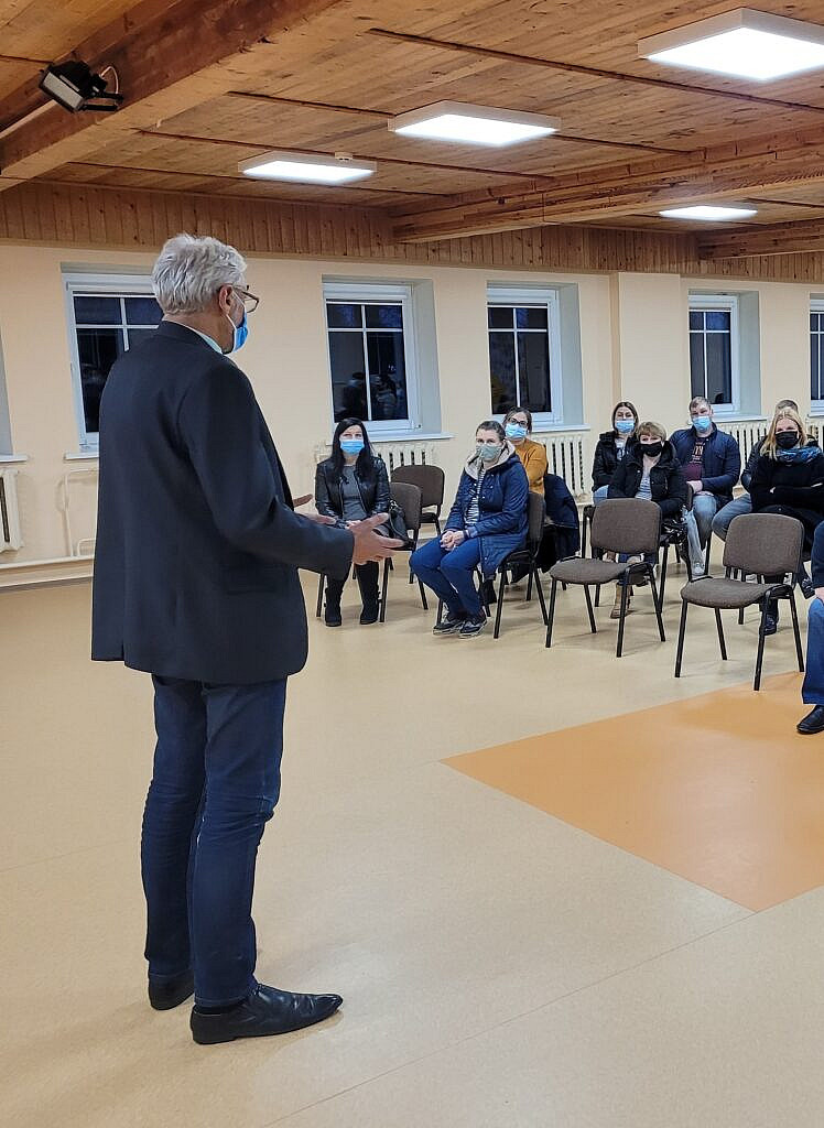 Diskusija su Ylakių seniūnijos kaimų bendruomene dėl darželio patalpų plėtros