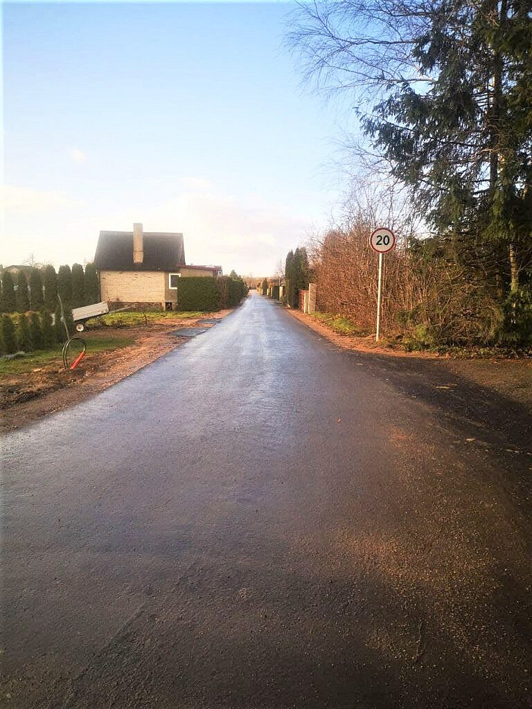 Darbai Narvydžių kaimo Rūtų gatvėje atlikti itin greitai – padengtas asfaltas