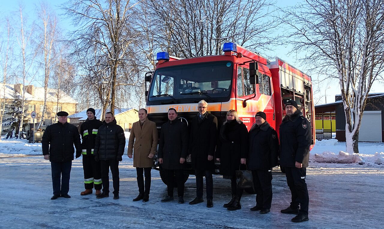 Skuodo rajono savivaldybės priešgaisrinės tarnybos autoparkas papildytas dar vienu automobiliu