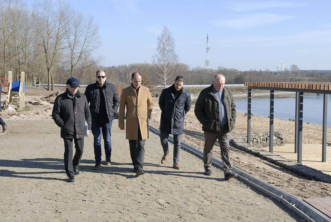 Dėmesys Skuodo miesto paplūdimio  sutvarkymo darbams