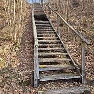 Skuodo rajono savivaldybės administracija sudarė rangos darbų sutartį su UAB „Stogai LT“ dėl Kubiliškės piliakalnio atnaujinimo darbų