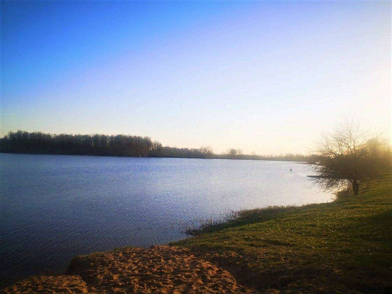 Vykdoma Skuodo tvenkinio paplūdimio smėlio ir maudyklos vandens kokybės stebėsena