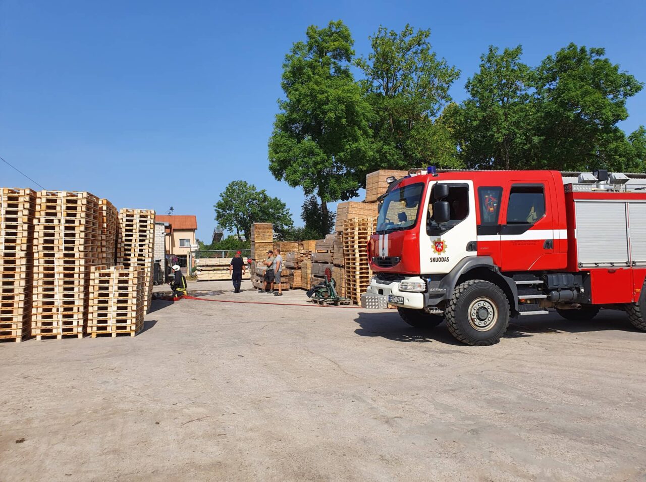 Medienos gaminių įmonėje UAB „Baldarys“ vyko funkcinės civilinės saugos pratybos