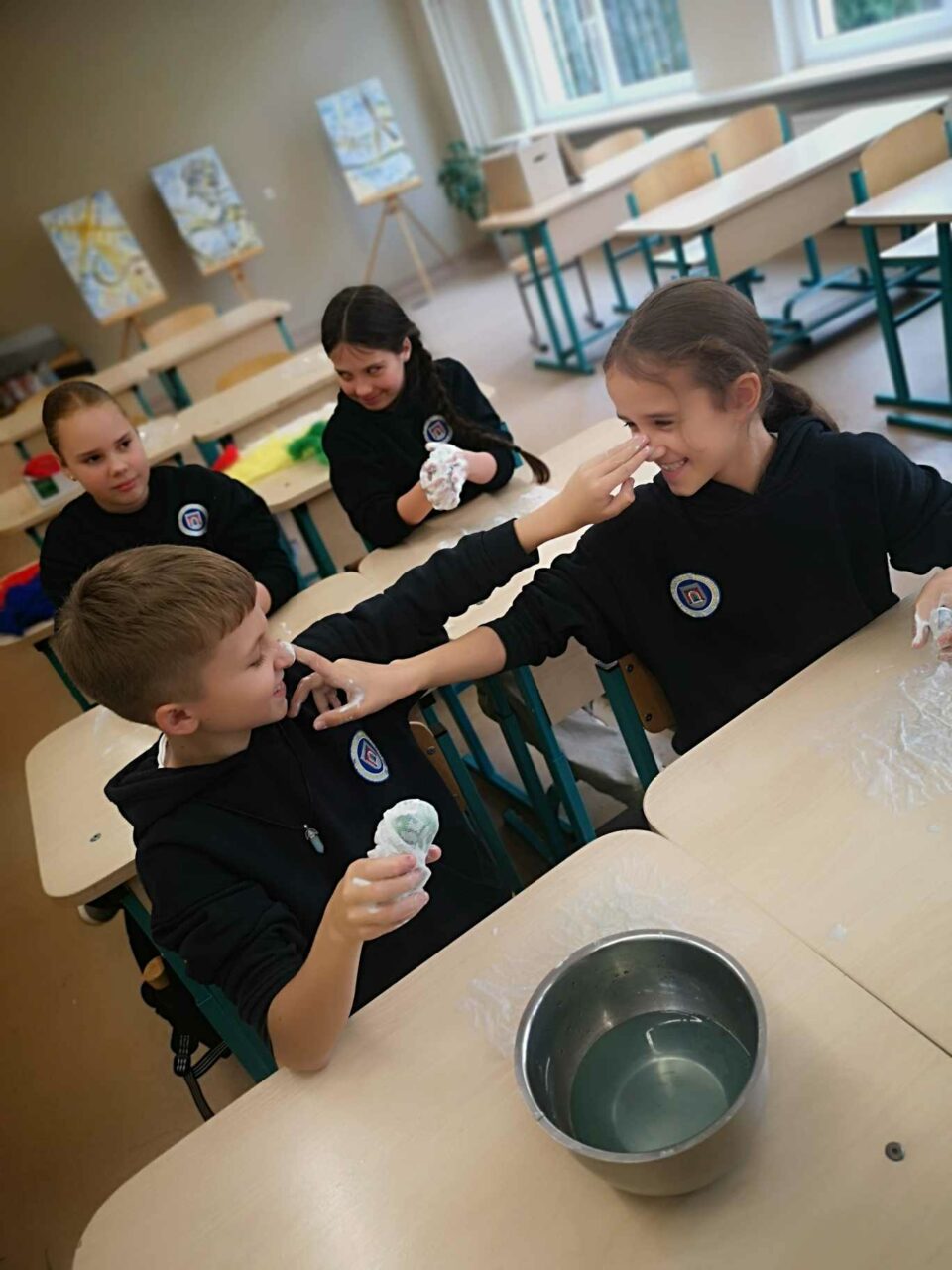 Dailės būrelis „Tapau – žaidžiu – fiksuoju“