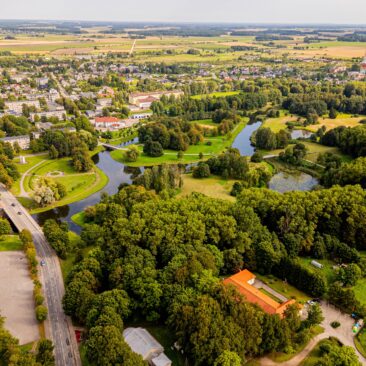 Featured image for article: Skuodo kraštas – „Lietuvos ryto“ priedo „Miestų virsmas“ puslapiuose!