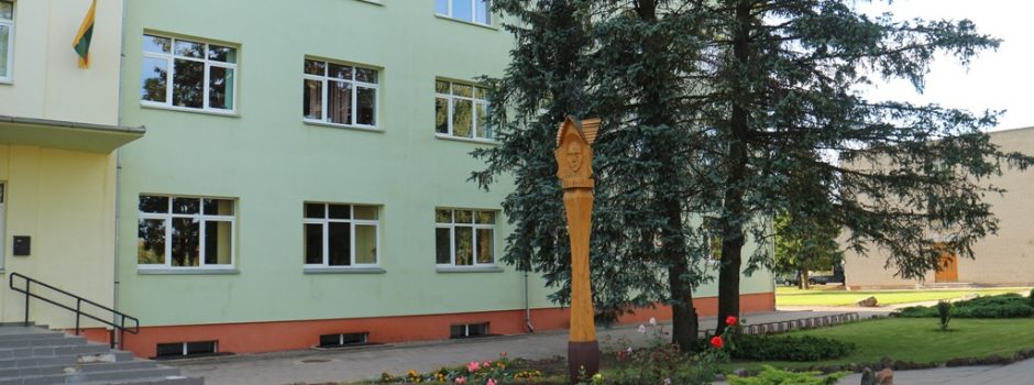 Skuodo Pranciškaus Žadeikio gimnazija paskirta 2025–2026 mokslo metų valstybinių brandos egzaminų bazine mokykla