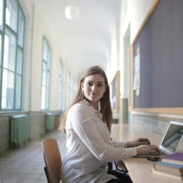 Paskelbti keturių valstybinių brandos egzaminų rezultatai: šimto balų įvertinimą gavo 2 abiturientės