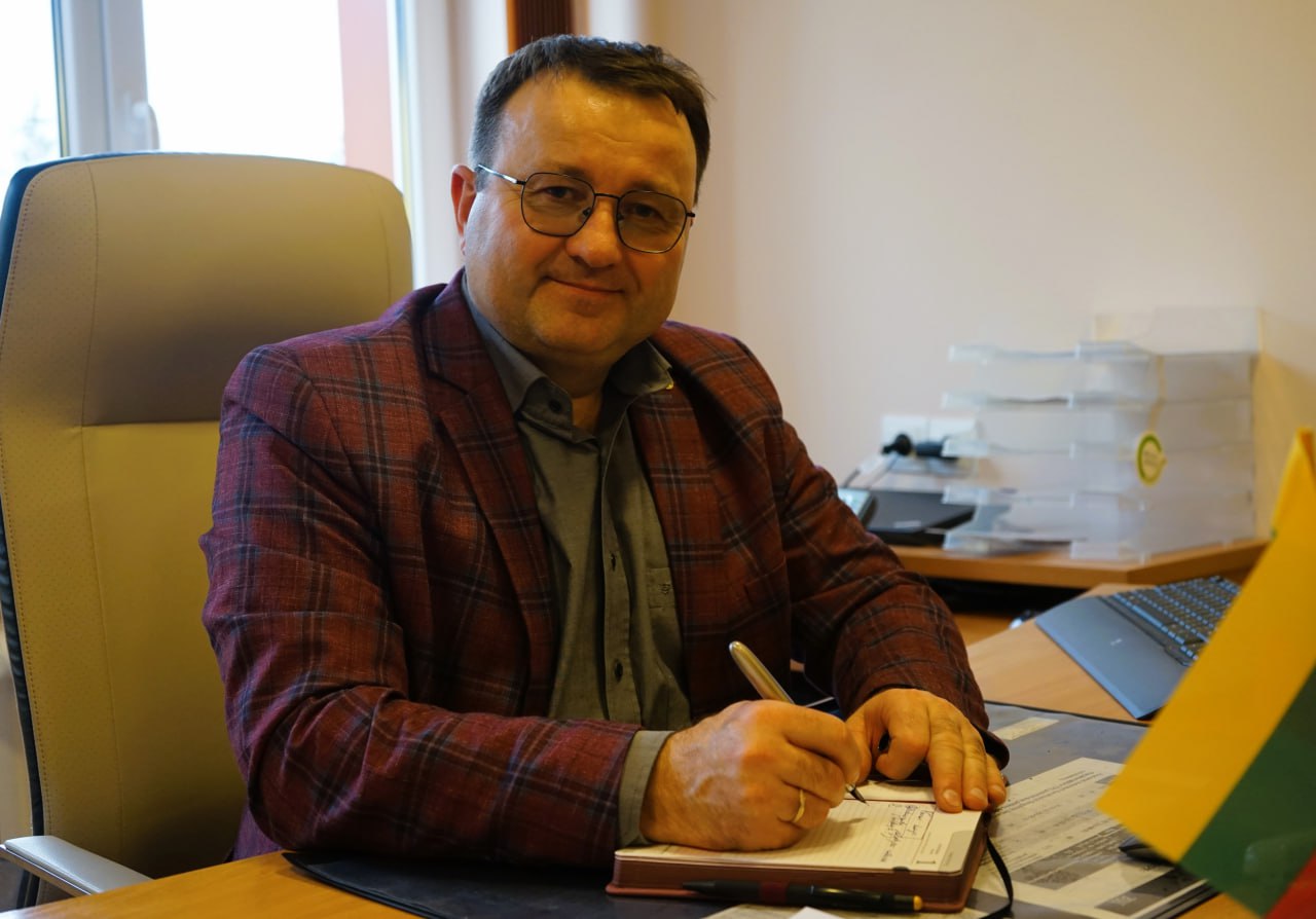 Darbą pradėjo naujasis UAB ,,Skuodo šiluma“ direktorius